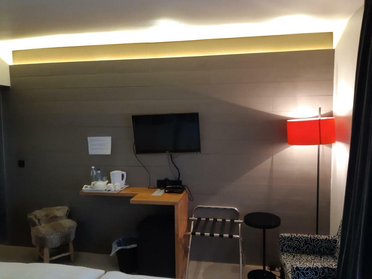 Guesthouse Au Coin De La Rue Malmedy Dış mekan fotoğraf